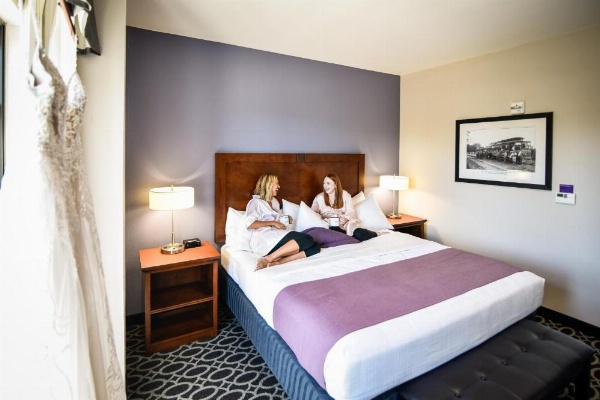 Bluemont Hotel image 11