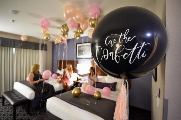 Bluemont Hotel image 14