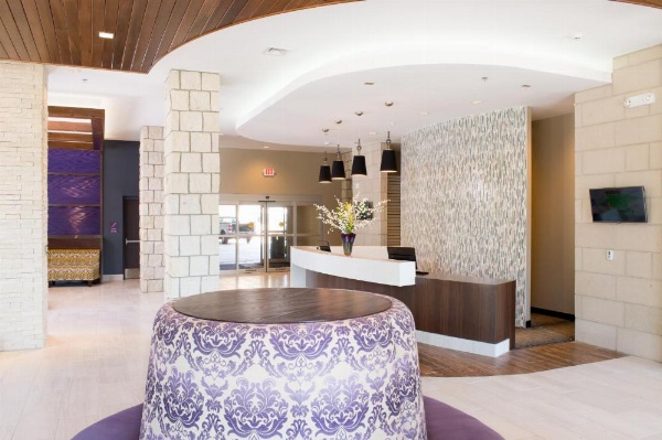 Bluemont Hotel image 22