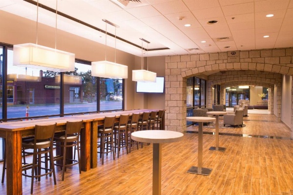 Bluemont Hotel image 28