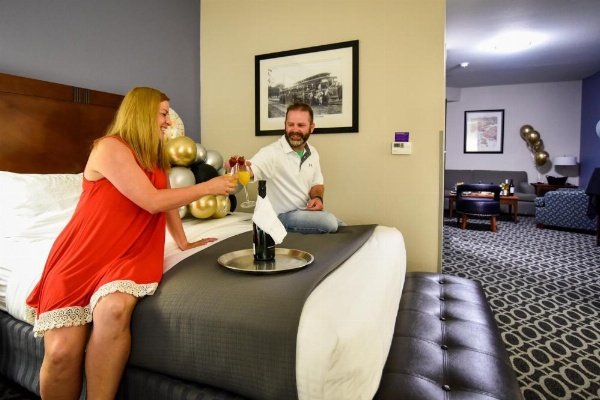 Bluemont Hotel image 8